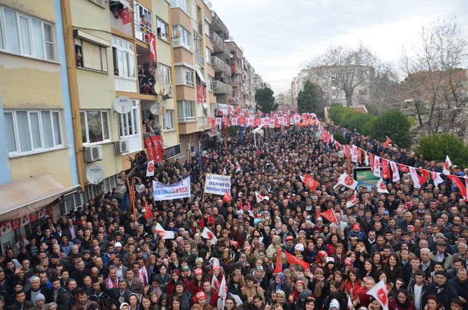 MHP LİDERi DEVLET BAHÇELİ AKHİSARLILAR İLE BULUŞTU